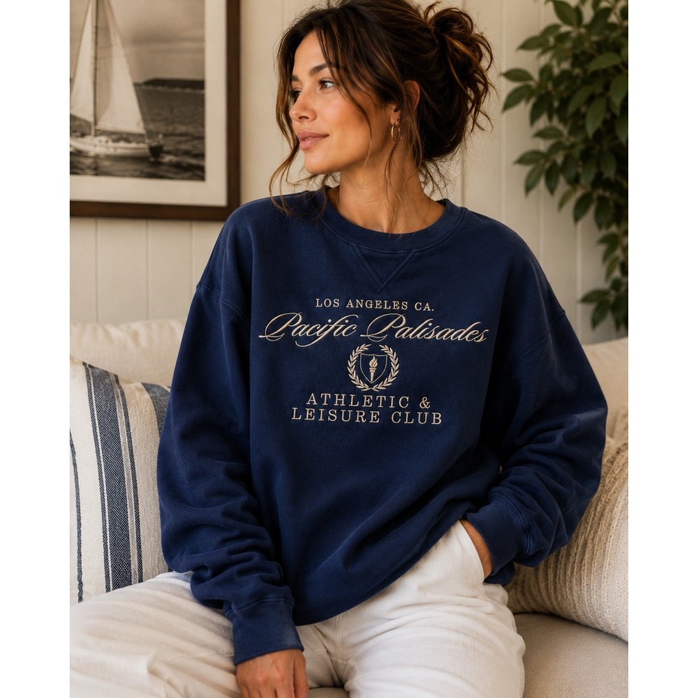 Pacific Palisades Athletic Club Navy Sweatshirt Coastal Preppy Hamptons Cozy SzM - Picture 1 of 7